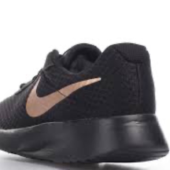 Nike Women's Black and Pink Athletic Shoes - Picture 3 of 4